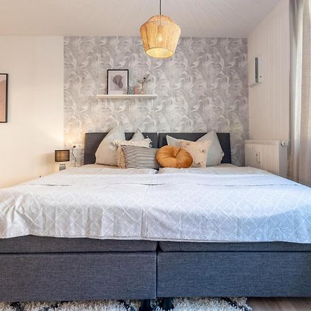 Neu☆Business Apartment☆Messe/Airport☆Tiefgarage Leinfelden-Echterdingen Luaran gambar