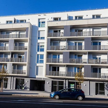 Neu☆Business Apartment☆Messe/Airport☆Tiefgarage Leinfelden-Echterdingen Luaran gambar