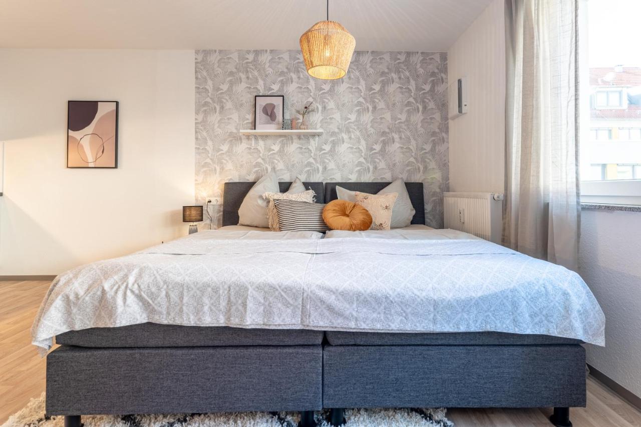 Neu☆Business Apartment☆Messe/Airport☆Tiefgarage Leinfelden-Echterdingen Luaran gambar